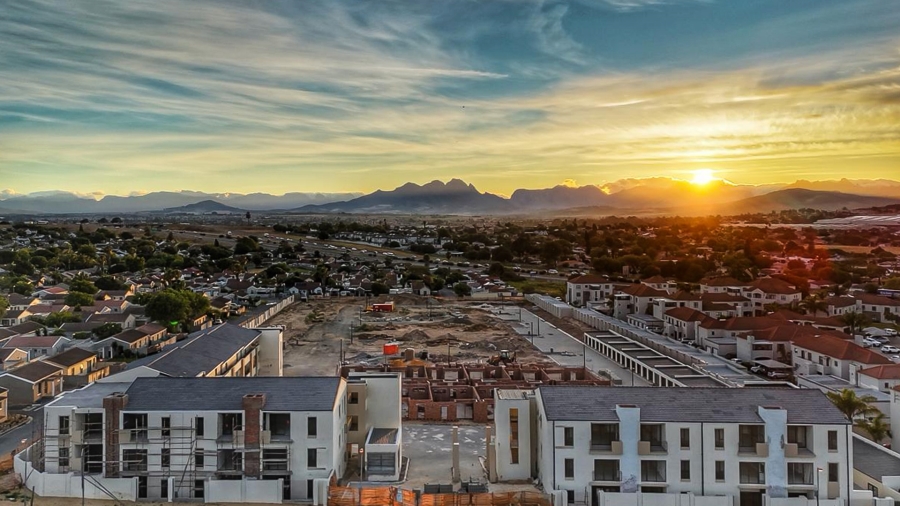 2 Bedroom Property for Sale in Vredekloof Western Cape